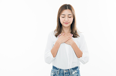 若い女性、安心